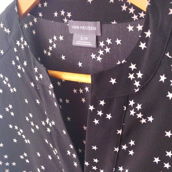 Starry blouse - Picture 3 of 3
